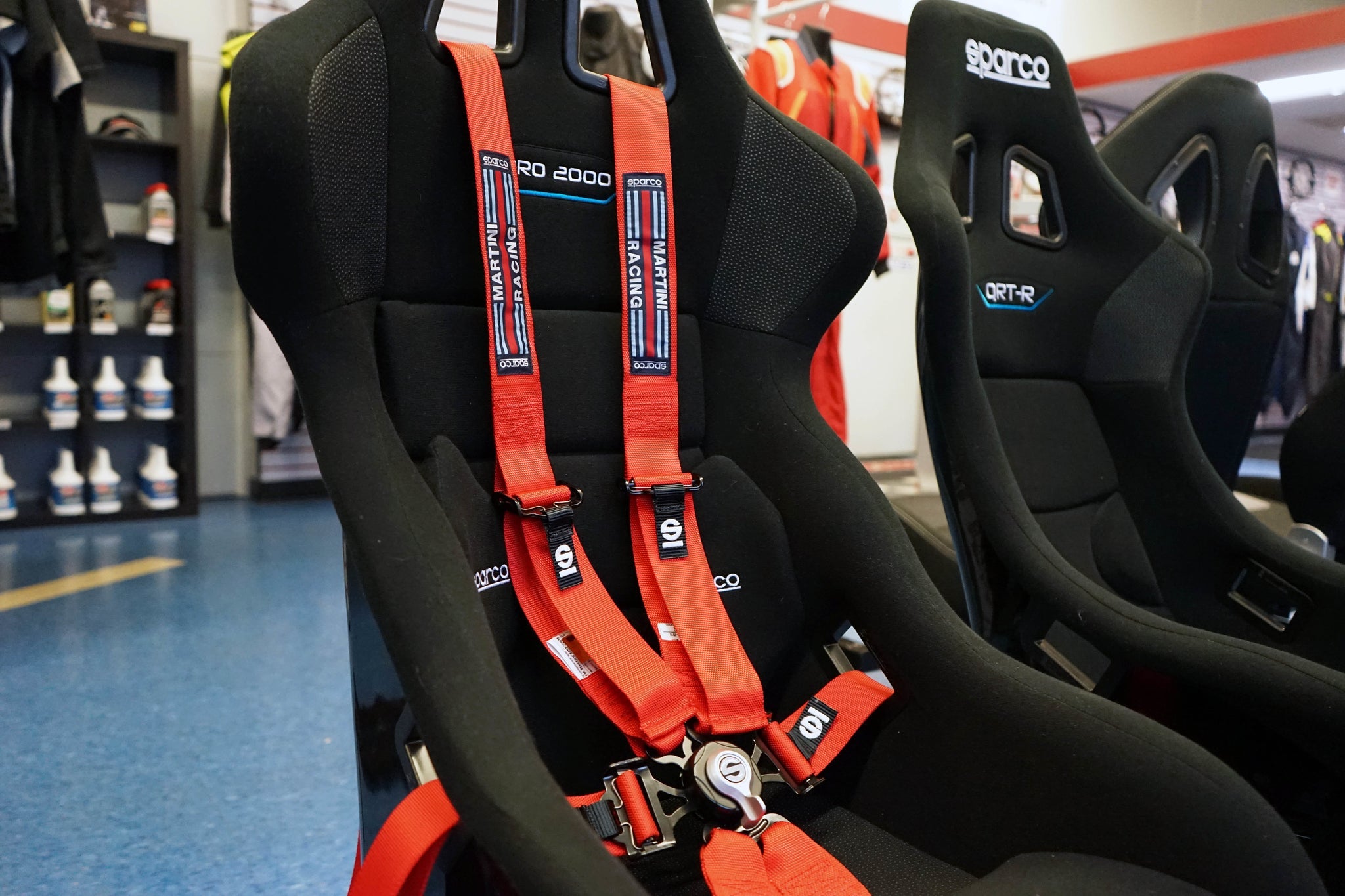 red sparco martini racing 6 point racing harness  