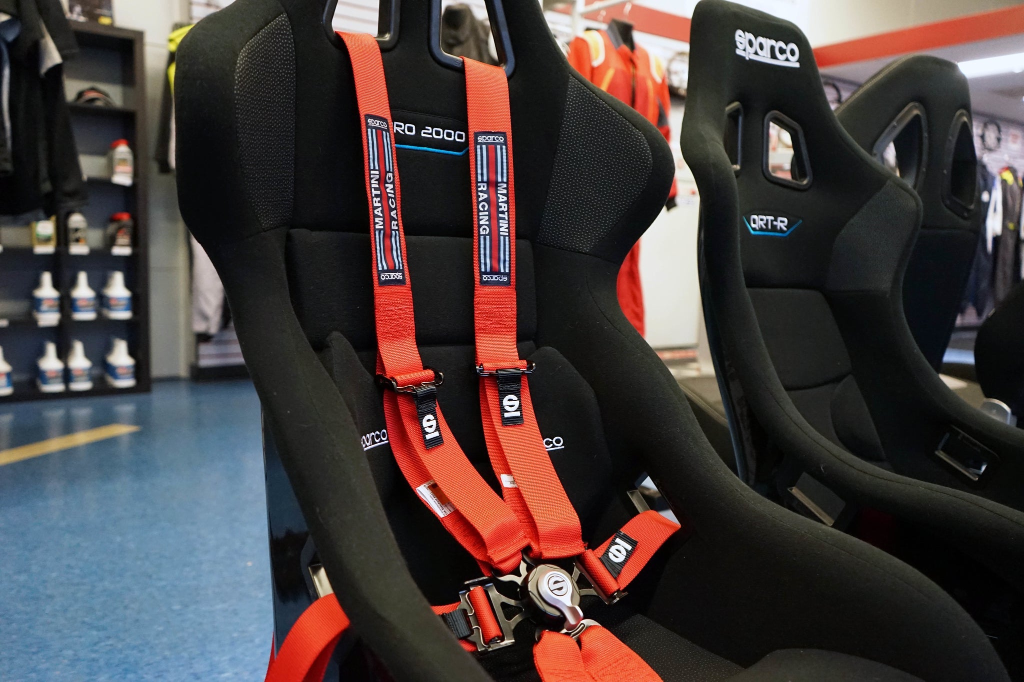 red sparco martini racing 6 point racing harness