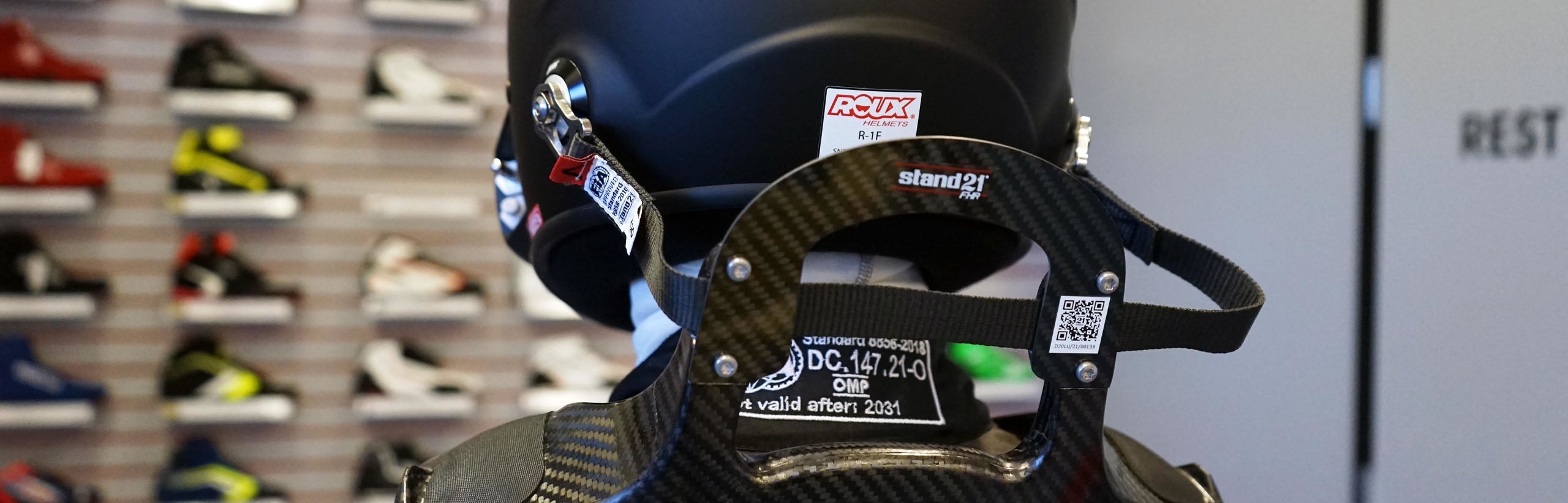 Stand 21 Head and Neck Restraints