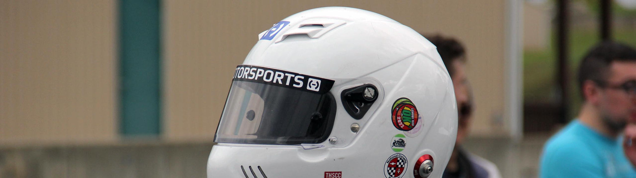 hjc ar10 helmet sale H10 SA2020 Auto Racing Whether youre navigating the sand dunes of Baja or on the bank turns of the Nrburgring HJC AR-10 Motorsports Helmet (White;