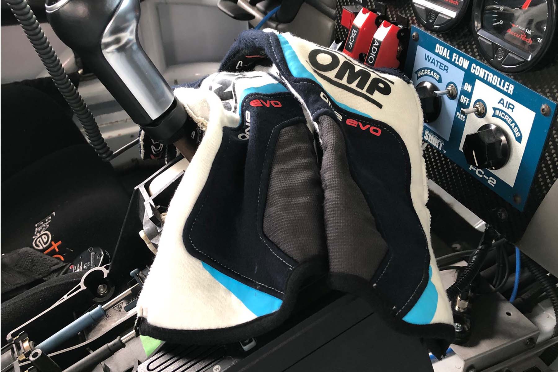 OMP Gloves